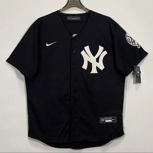 Nike Black New York Yankees Aaron Judge Men's Jersey